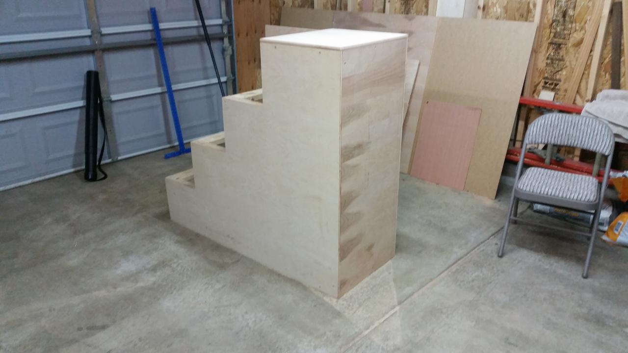 /galleries/Projects/StairCase-Dresser/20150527_224757.jpg